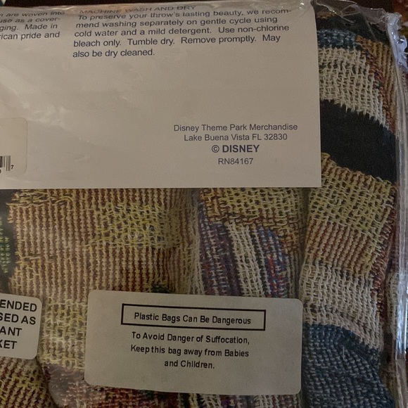 Disney Tapestry Woven Throw - Picture 5 of 7